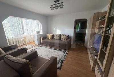 Apartament cu 2 camere semidecomandat, mobilat în Central