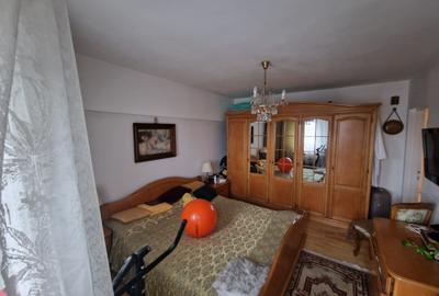 Apartament cu 4 camere decomandat, mobilat în Centru Civic - 3