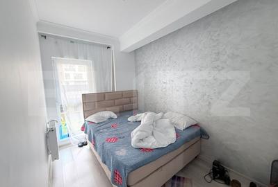 Apartament cu 3 camere semidecomandat, mobilat în Florești