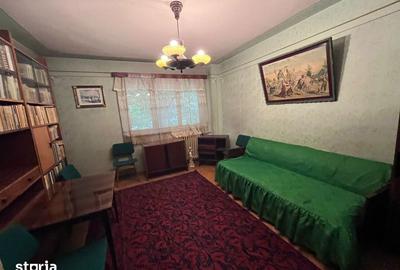 Apartament cu 3 camere decomandat în 1 Mai - 1