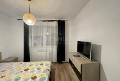 Apartament cu 2 camere semidecomandat în Tractorul - 11
