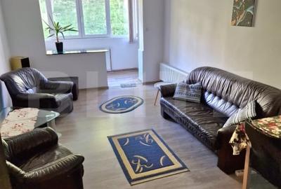 Apartament cu 2 camere decomandat, mobilat în Est