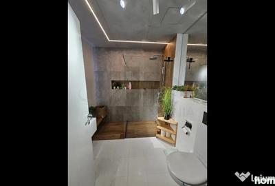 Apartament cu 4 camere decomandat în Calea Călărașilor