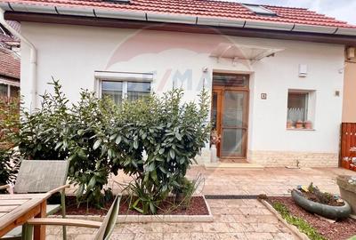 Apartament cu 5 camere decomandat, mobilat în Ultracentral