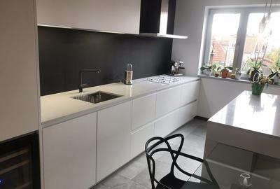 Apartament cu 2 camere decomandat în Apărătorii Patriei - 3
