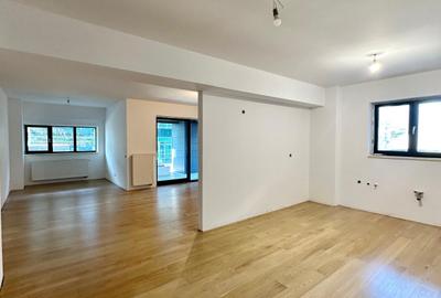Apartament cu 3 camere decomandat în Barbu Văcărescu
