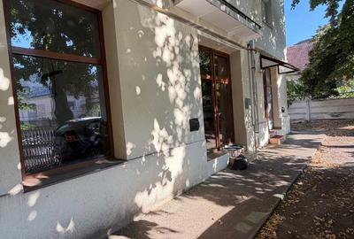 Spațiu comercial, de 37 mp, în Ultracentral