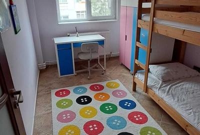 Apartament cu 3 camere decomandat, mobilat în Micro 17 - 2