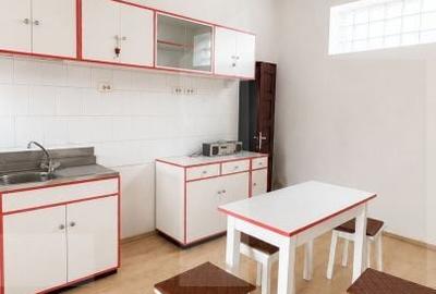 Casă cu 8 camere cu Teren 688 Mp în Pârneava - 13