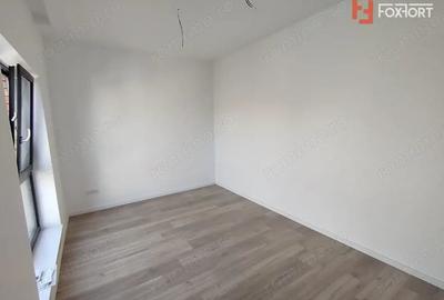 Casă cu 4 camere cu Teren 191 Mp în Buziașului