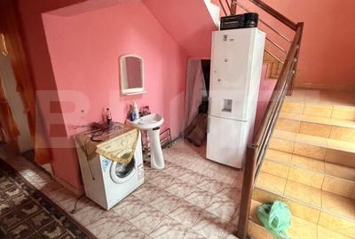 Casă cu 5 camere cu Teren 231 Mp în Vama