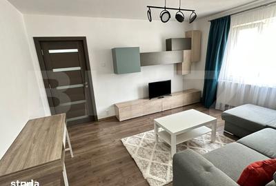 Apartament cu 2 camere semidecomandat în Micro 6