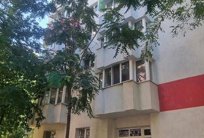 Apartament cu 3 camere decomandat în Brâncoveanu