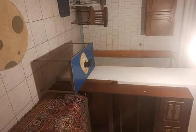 Garsonieră decomandată în Andronache - 2