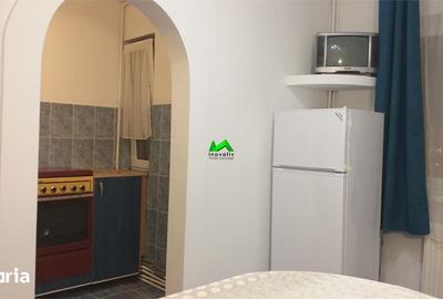 Apartament cu 3 camere semidecomandat în Vasile Aaron - 2