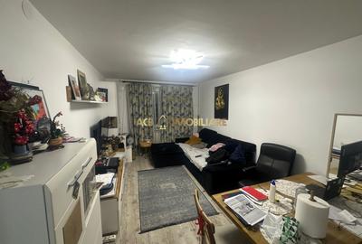 Apartament cu 3 camere decomandat, mobilat în Crângași