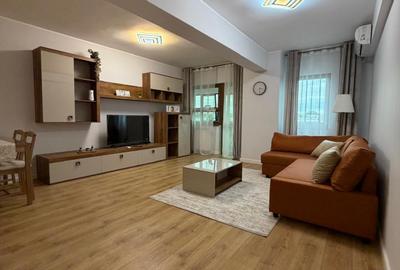 Apartament cu 2 camere decomandat în Micro 17