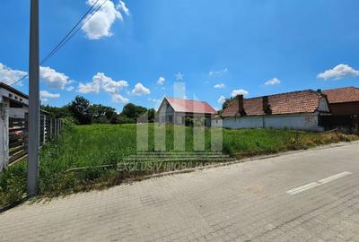 Teren Construcții intravilan de 950 mp, în Partoș - 3