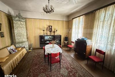 Casă cu 4 camere cu Teren 353 Mp în Central