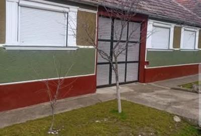 Casă cu 4 camere cu Teren 1841 Mp în Călacea