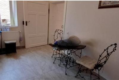 Apartament cu 3 camere nedecomandat, mobilat în Centrul Istoric - 1