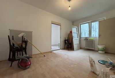 Apartament cu 2 camere nedecomandat în P-ța Doina - 1