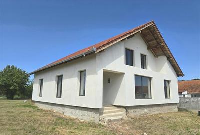 Casă individuală cu 4 camere cu Teren 752 Mp în Chistag - 1