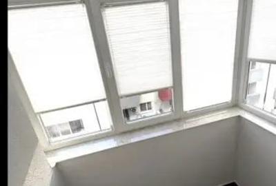 Garsonieră decomandată în Apărătorii Patriei