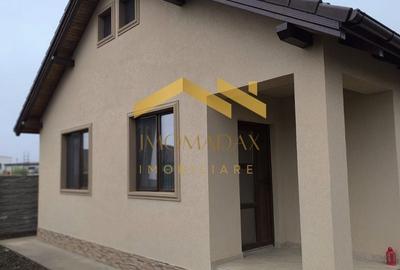 Casă individuală cu 3 camere cu Canalizare în Sânmihaiu Român - 2