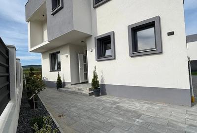 Casă cu 4 camere cu Teren 350 Mp în Exterior Vest - 1
