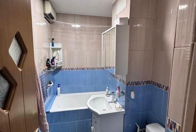 Apartament cu 3 camere semidecomandat în Central - 3