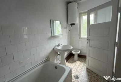 Casă cu 3 camere cu Teren 2200 Mp în Central - 14