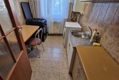 Apartament cu 2 camere decomandat în Cornișa - 6