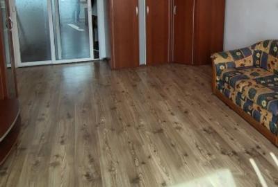 Apartament cu 2 camere decomandat în Tractorul - 2