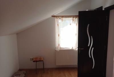 Apartament cu 2 camere semidecomandat în Sângeorgiu de Mureș
