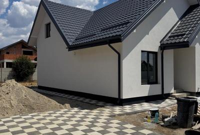 Casă individuală cu 5 camere cu Teren 410 Mp în Domnești - 1