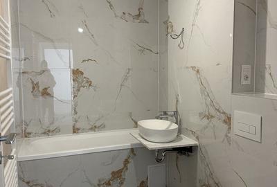 Apartament cu 3 camere în 13 Decembrie