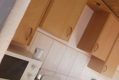 Apartament cu 2 camere decomandat în Zăvoaia