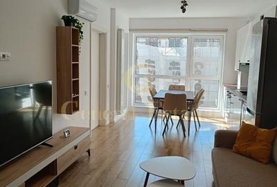 Apartament cu 2 camere semidecomandat, mobilat în Tractorul