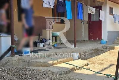 Casă cu 4 camere cu Teren 617 Mp în Pomezeu