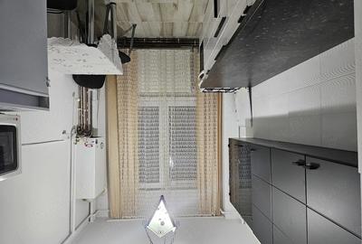 Apartament cu 2 camere semidecomandat în Aleea Carpați