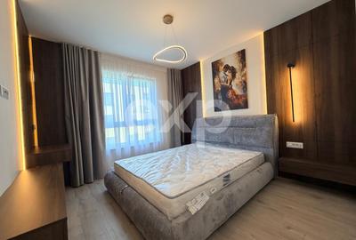 Apartament cu 2 camere decomandat în Tractorul