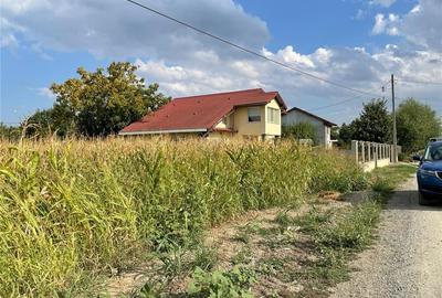 Teren de 2000 mp, în Slobozia Nouă