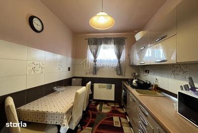 Casă cu 6 camere cu Teren 1100 Mp în Criș - 13