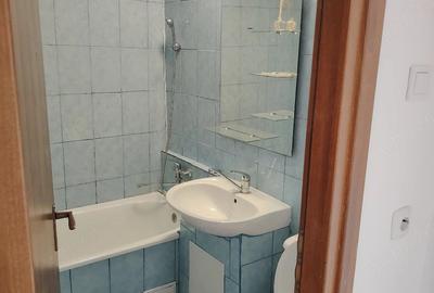 Apartament cu 2 camere decomandat în Narcisa - 2