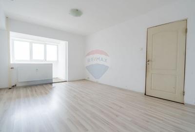Apartament cu 3 camere decomandat în Pantelimon - 6