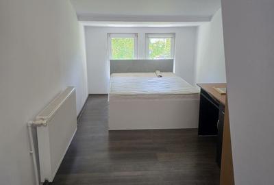 Apartament cu 3 camere nedecomandat, mobilat în Centru Civic - 1