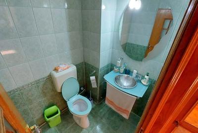 Apartament cu 3 camere decomandat în Bd. Independenței - 9
