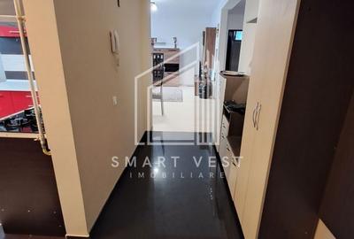 Apartament cu 3 camere decomandat în Micro 16