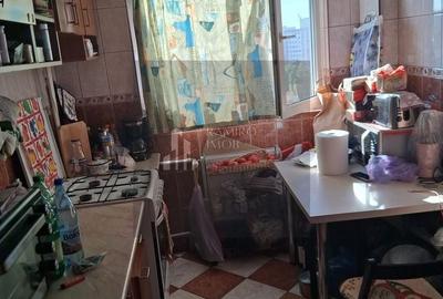 Apartament cu 3 camere semidecomandat în Gorjului - 20